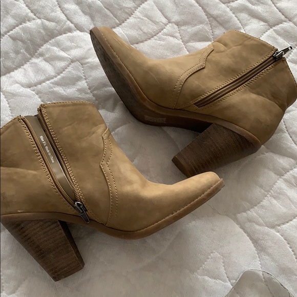 Boots - Picture 2 of 8